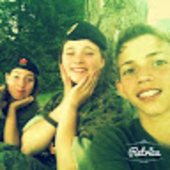 Meet your Posher, Carleigh - Picture 1 of 1